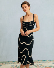 Black Textured Wave Midi Dress