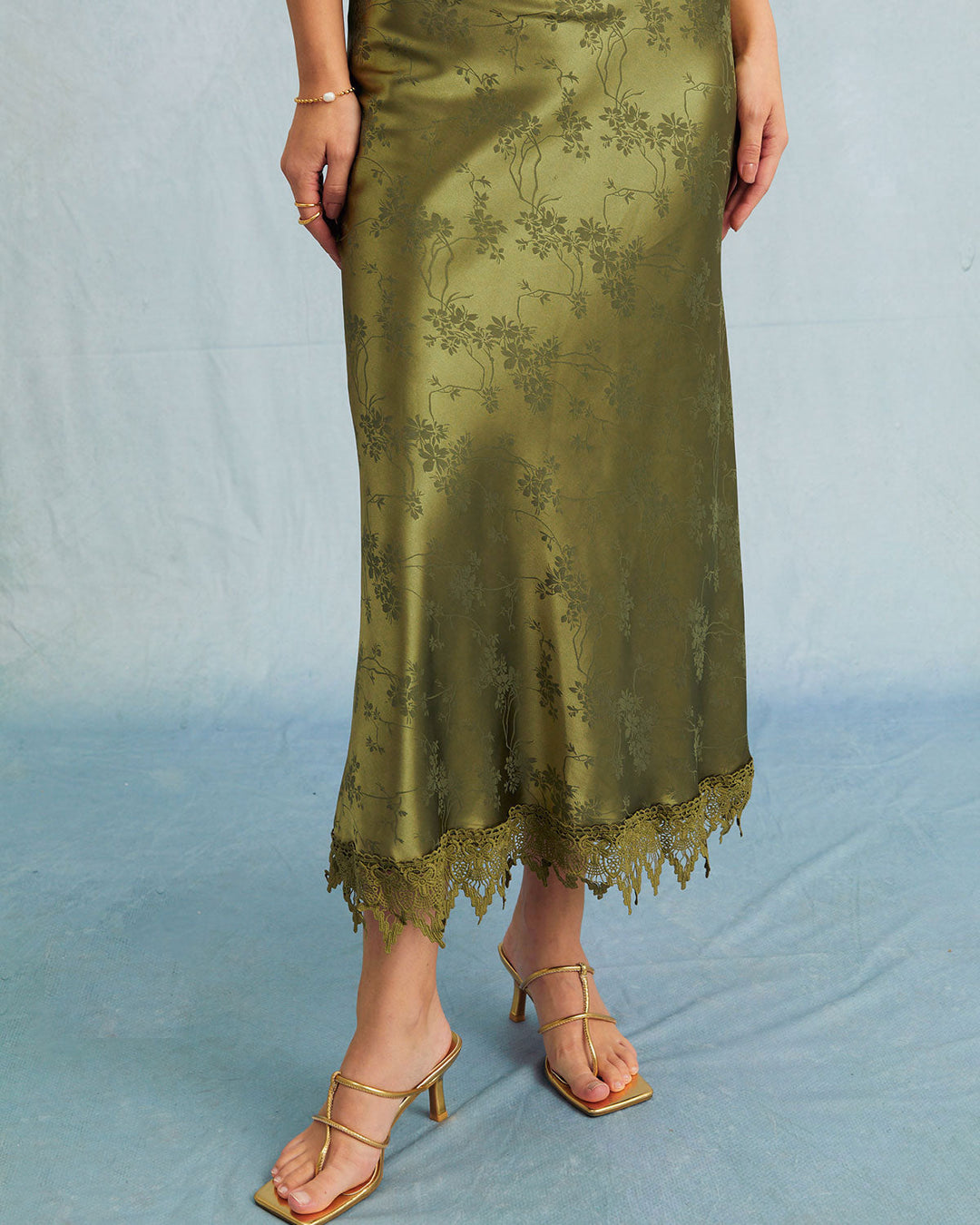 Textured Jacquard Midi Dress with Cap Sleeves