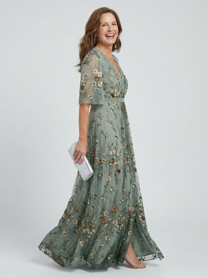 Isabelle | Halter Bloom Flow Maxi Dress