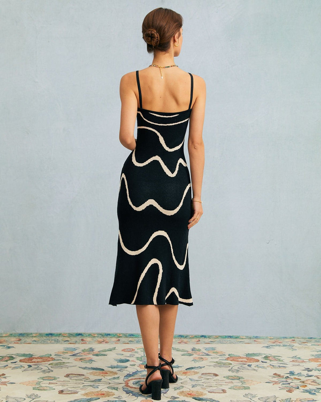 Black Textured Wave Midi Dress