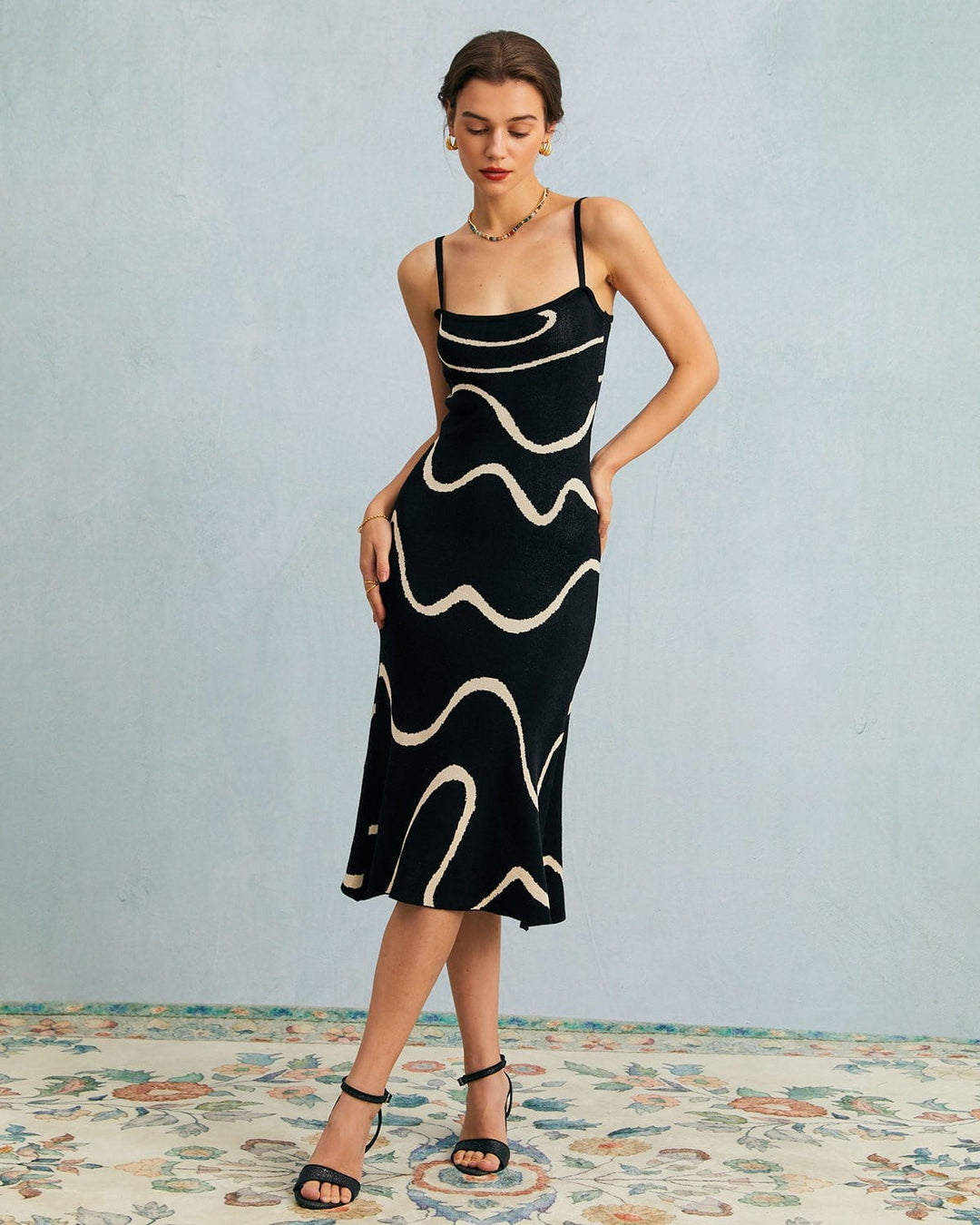 Black Textured Wave Midi Dress