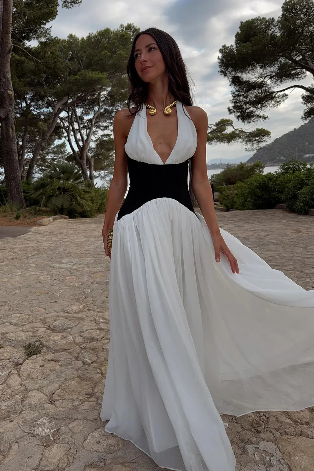 Women’s Contrast Panel Halter Maxi Wedding Guest Dress