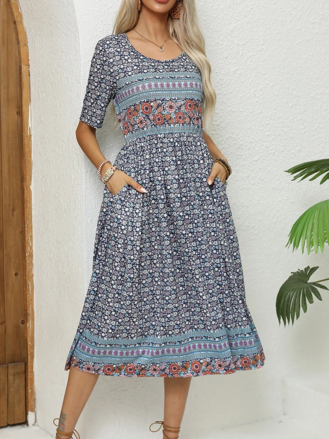 Women's Short Sleeves Printed Scoop Neck Midi Sundress