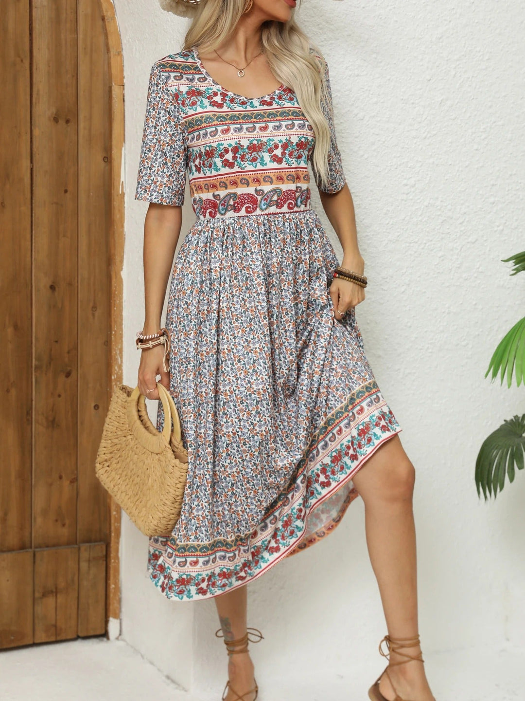 Women's Short Sleeves Printed Scoop Neck Midi Sundress
