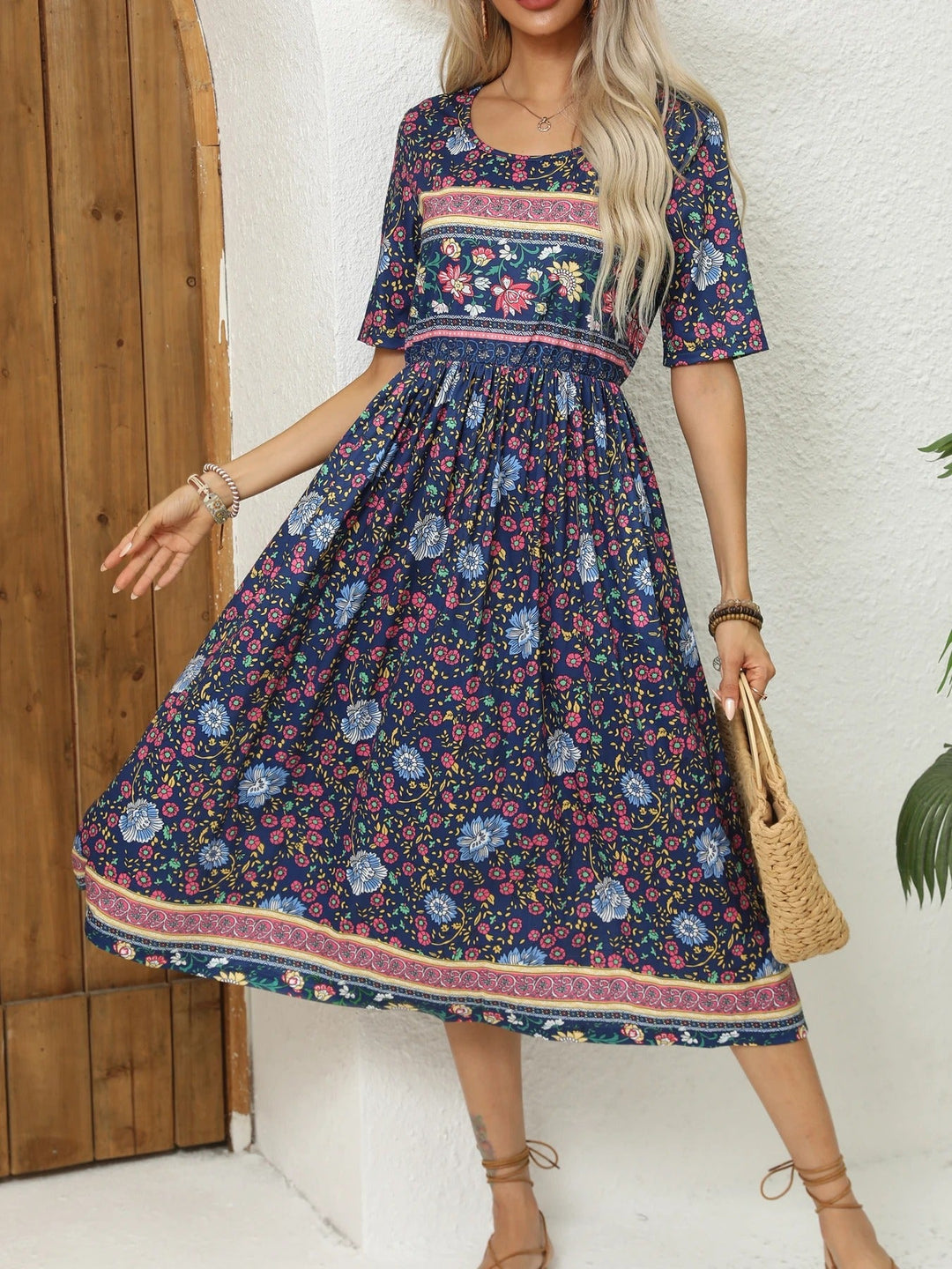Women's Short Sleeves Printed Scoop Neck Midi Sundress