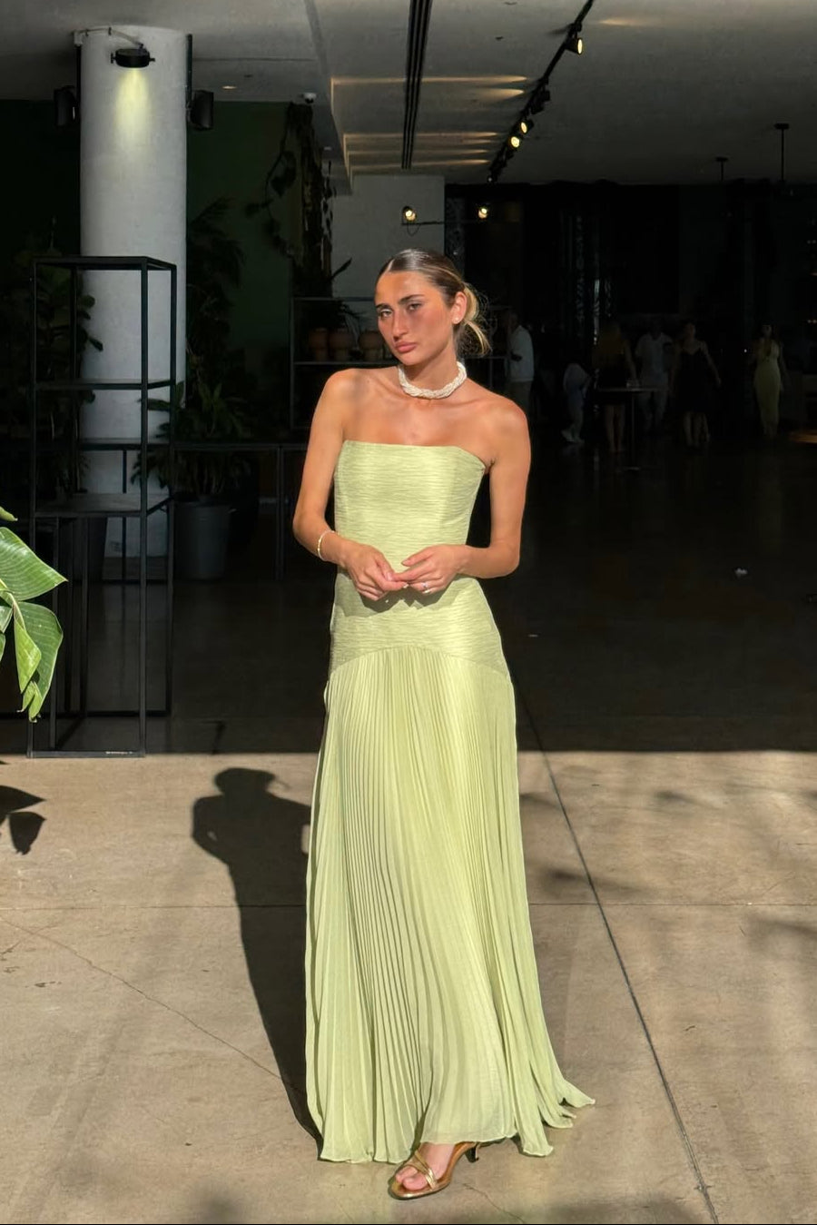 Women's Strapless Pleated Maxi Wedding Guest Dress