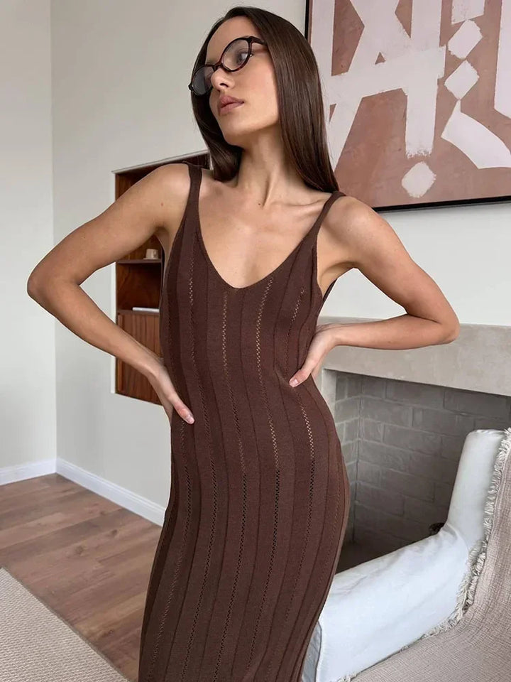 Women’s V-Neck Sleeveless Maxi Wedding Guest Dress